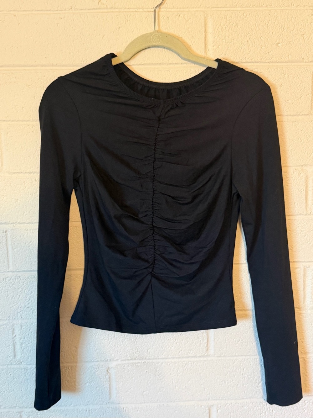 NWT Toit Volant Black Totty Ruched Long Sleeve Top - Size M